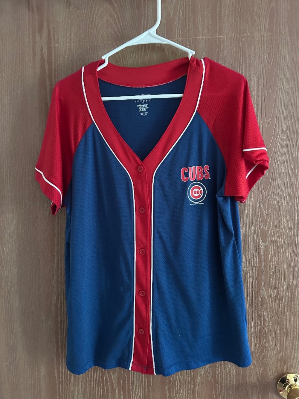 Women’s Chicago Cubs jersey XL